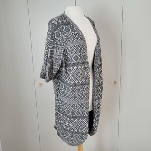 Maurices Open Front Long Knit Cardigan Sweater Large Aztec Southwestern Print